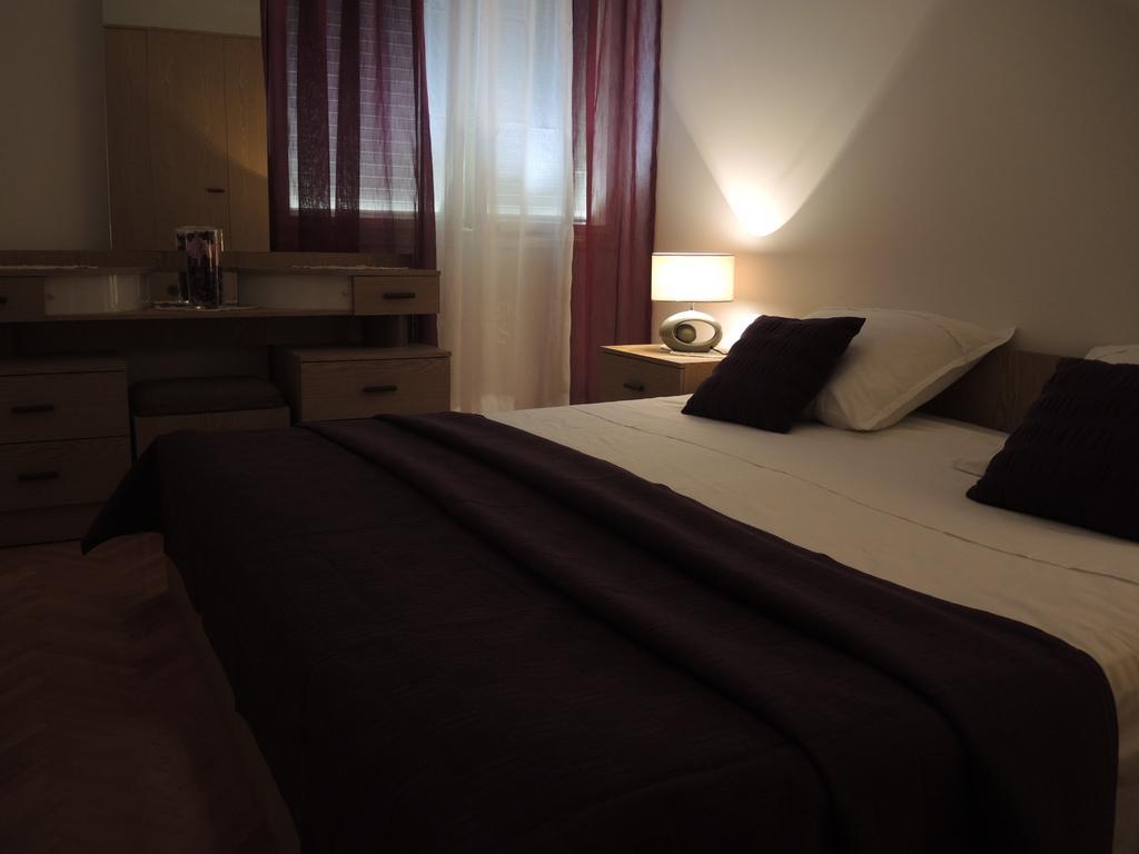 Apartment In Centre For 7 Split Room photo