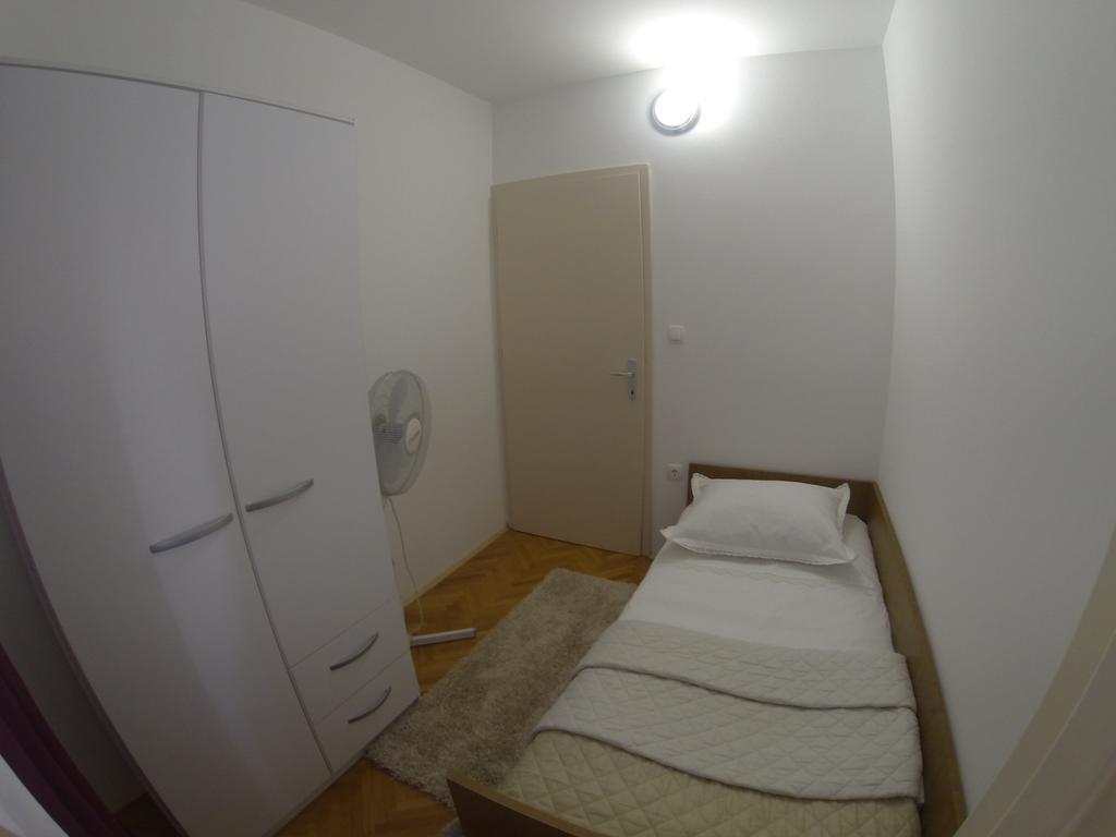 Apartment In Centre For 7 Split Room photo