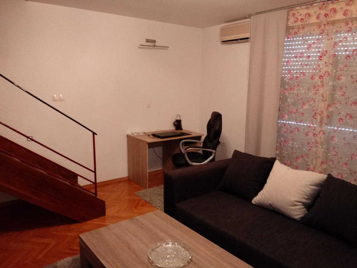 Apartment In Centre For 7 Split Exterior photo